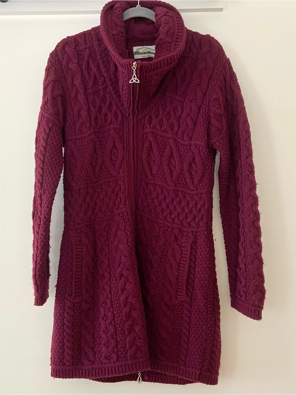 ARAN Crafts Full Zip Cardigan Size M Burgundy Merino Wool Fisherman Cable Knit